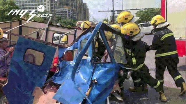 [没想到]消防员车祸现场救出伤员，没想到竟是自己的岳父岳母