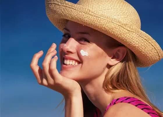 每天都化妆，你知道如何让妆容变得更好看吗?