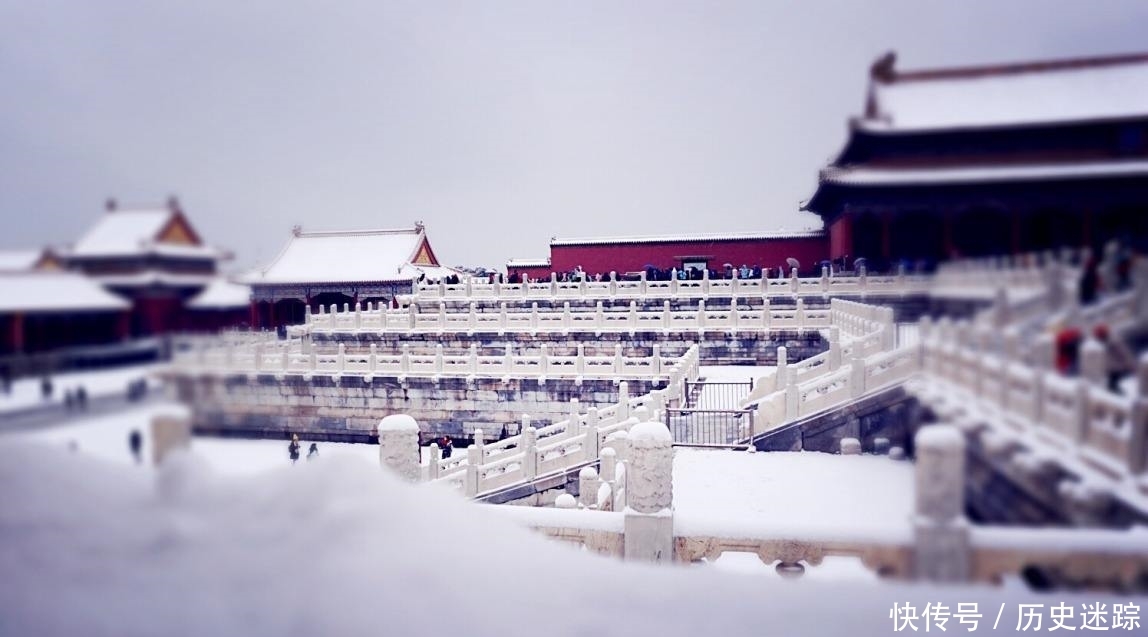 来北京故宫就应冬天来，雪后的美景如约而至，有没有想来打卡呢？