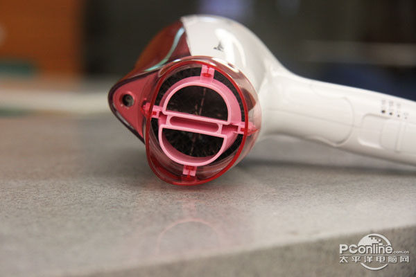 想成为新的女神?你只差这一款负离子吹风机