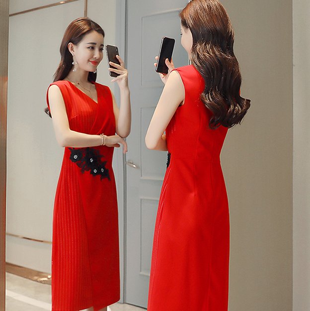 以后打死都不穿短裤了，要穿就穿这样的连衣裙，超显气质