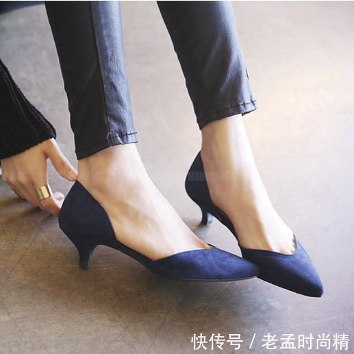  [气质]气质优雅的女人鞋柜里怎么能少了一双尖头高跟单鞋呢