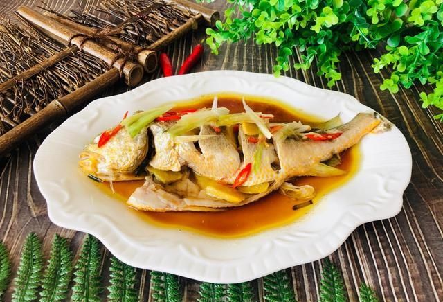  『腥味』不管蒸什么鱼，千万别直接下锅，多做这几步，鱼肉不腥不柴还入味