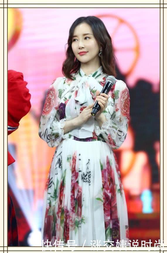 舒畅不过烫了个头发，简直美到开挂，撞衫女神迪丽热巴也一点不差