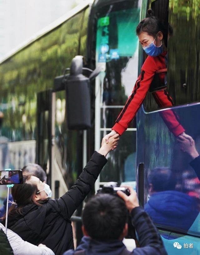  【摄影记者】一位摄影记者的65天武汉记忆：7万张照片，读懂这座城