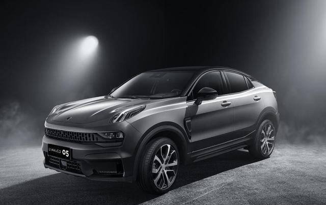  『跨界轿跑SUV』没错，我就想说说定价23.58万的领克05，有点膨胀！