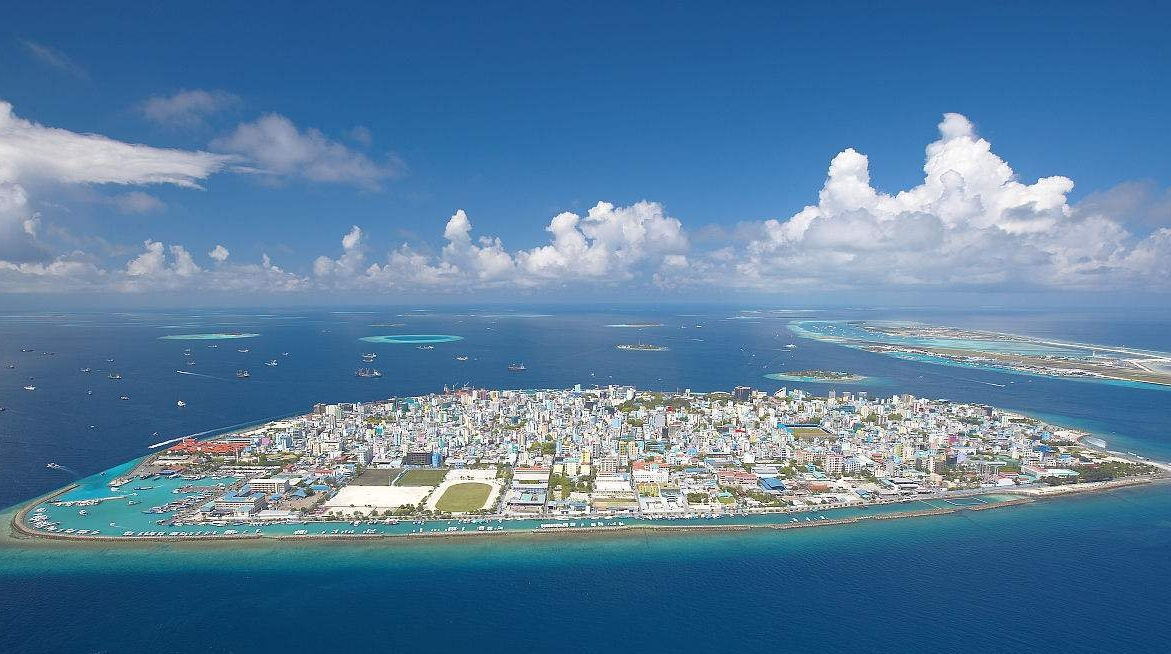 亚洲最奢侈小国：首都还没我国公园大，去旅行一次却最少要花2万