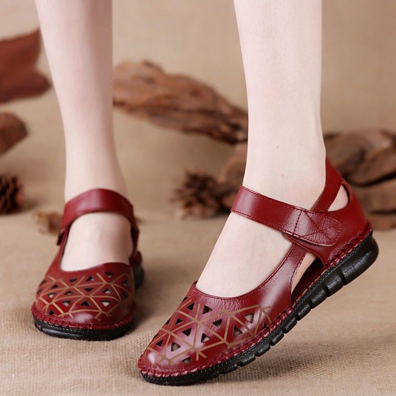 丰满女人穿起丝袜+仙女鞋!简直迷倒所有男人，性感迷人魅力大开