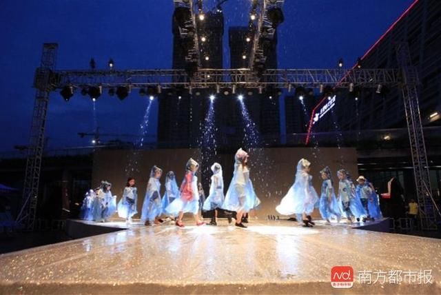 一波小鲜肉美照袭来，东莞40余名小超模广东时装周登台！