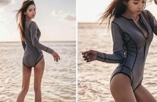街拍：海边游泳冲浪的连体泳衣小姐姐，轻松秀出凹凸有致的身材！