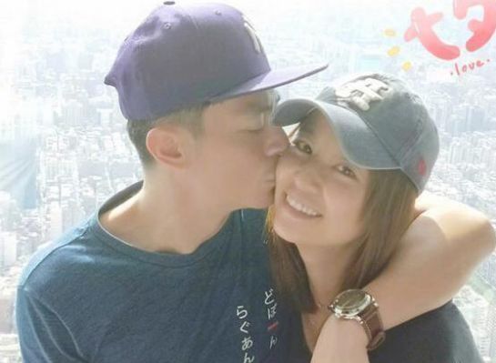 黄晓明被证实清白，情人节也不秀恩爱了，与baby丝毫动静没有