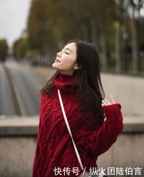  『也会有一』穿错毛衣真的好土，教你4种毛衣搭配，立马穿出仙女既视感