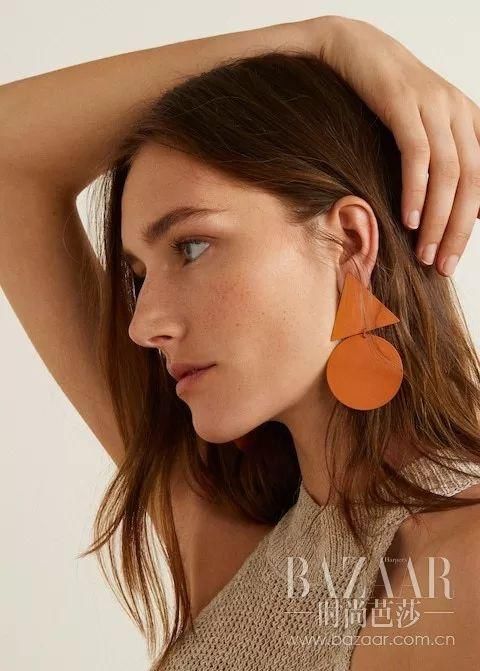 谁的小眼睛还没看过来，我的XXXL号耳环吸引不了你么?