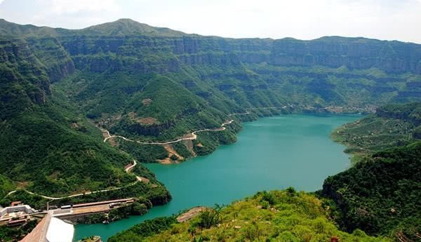 太行屋脊：奇峰峻岭，峡谷瀑布，醉美太行，等你来玩