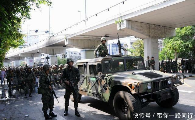 唯一国王拥有最大权力的君主立宪国家, 国王依