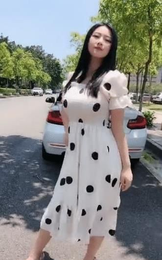  美女|时尚素雅美女小姐姐，去哪都是焦点，随意穿搭都不会觉得俗气！