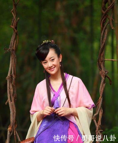 『整容』于正疑内涵张檬为爱整容,称其可以为爱付出一切,整容过后很吓人