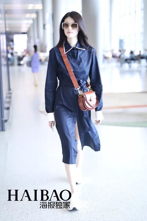 秘籍| 明星都在炫腹秀美腿，但怎么露才更高级?【海报街拍】