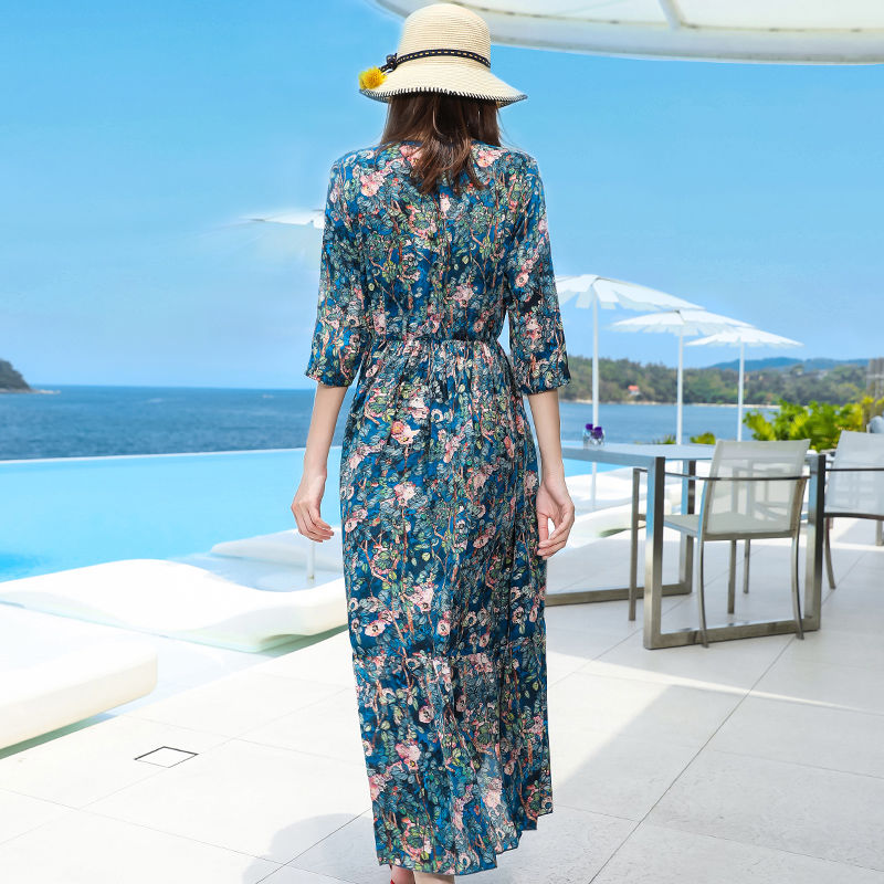 适合任何身材的纯色“包臀裙”,显白又显瘦,简单就很美