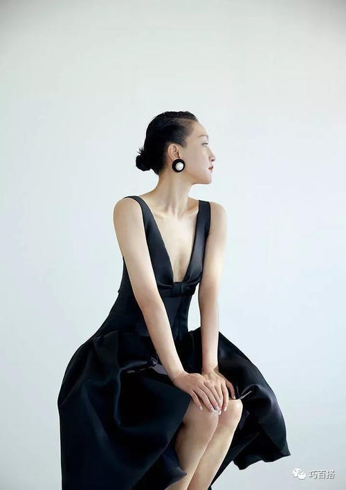 49岁王菲和43岁周迅罕见同框，气质相差真大，网友：不尴尬吗