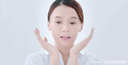 「道破」护肤时,“精华液”为啥不能直接擦脸上“北大医生”道破真相