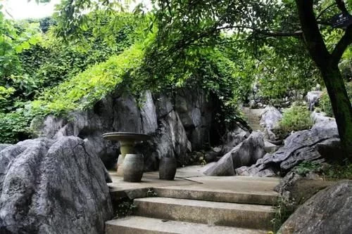 中国五大绝美的石林,奇特的喀斯特地貌,看尽大自然的鬼斧神工【2020热门旅游景点】