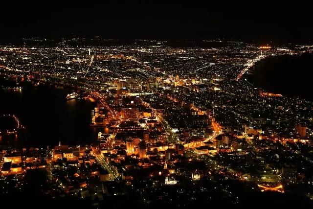 就几秒,日本这个“世界夜景”瞬间漆黑一片!