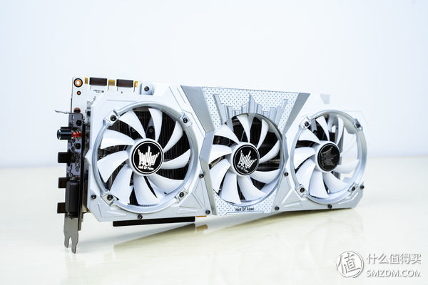 装机 篇一:纯白主机装机-Fractal Design Define R5白金版装机