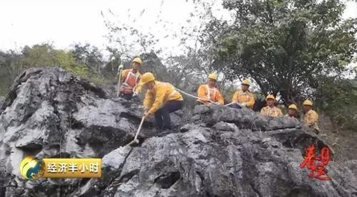 80米高空的80000多颗螺栓, 每一颗都至关重要!