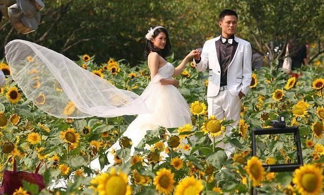  #能上桌吃饭#“新媳不上桌这是规矩”儿媳不吵不闹一句话，婆婆立威失败反丢脸
