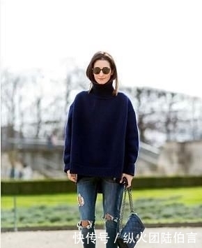 『显胖』不管是穿大衣还是羽绒服,别挑这3种“毛衣”做内搭,显胖还显土