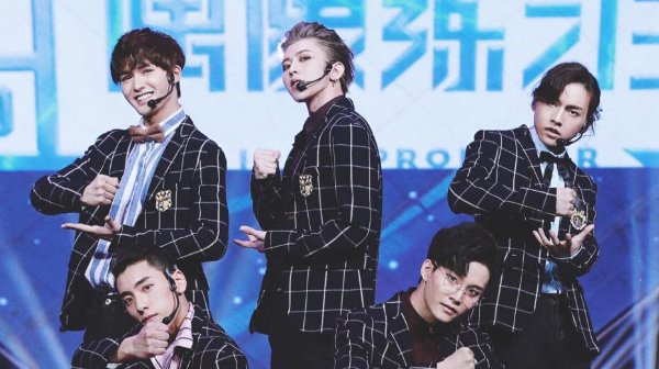 『前年』林宥嘉让蔡徐坤“装可爱”,坤坤被迫营业,网友:前年你可不这样