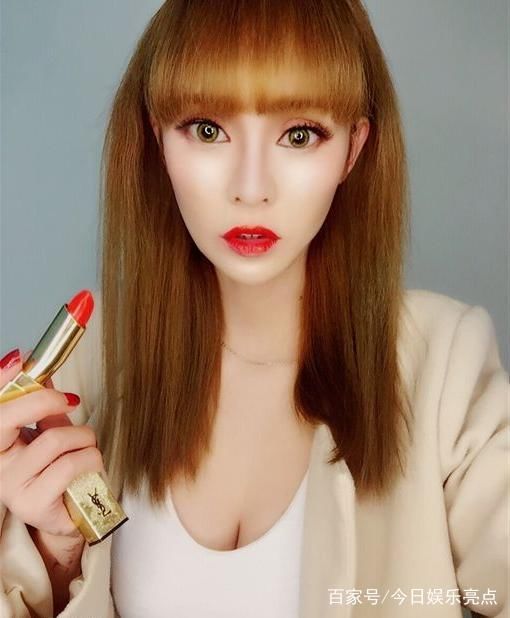 微博网红因卖假包被判3年半，又曝光连亲弟弟也骗，她出面澄清！