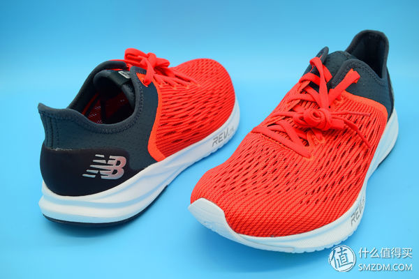 轻薄艳之夏跑鞋--New Balance FuelCore 5000跑鞋开箱