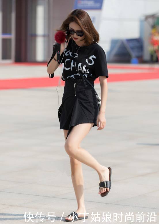 街拍:图1优雅,图2性感,图3小姐姐光看这个背影我就被迷住了!