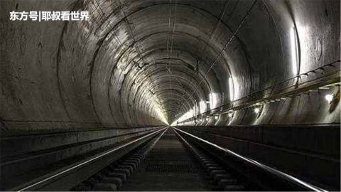  「耗时」全球最长的隧道，火车一个小时都跑不完，耗时长达17年