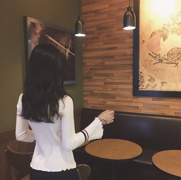 衣服买得多不如买得精，今年最美的毛衣+打底裤，你必须要穿