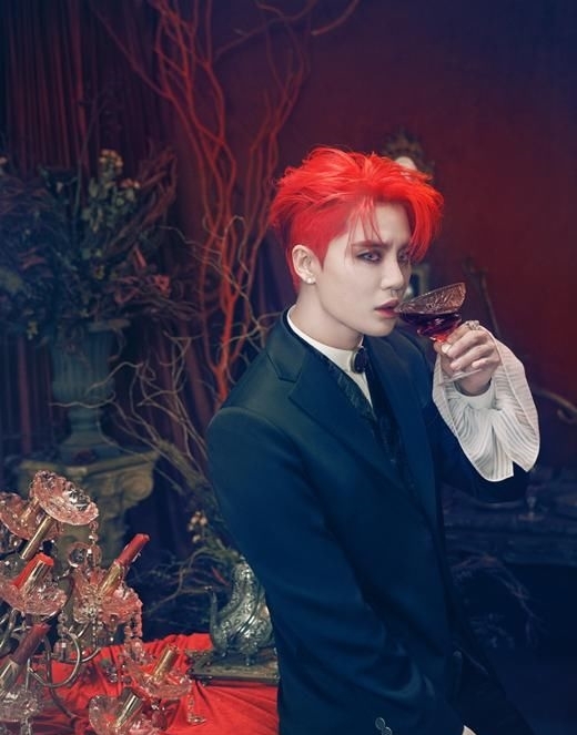 【音乐剧】金俊秀迎来音乐剧出道10周年 业界同僚纷纷送上真挚祝贺