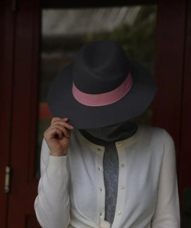  『女人』女人怎么穿搭才会显得,优雅女人味十足?