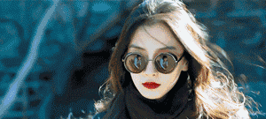 泫雅的复古妆好“坏”!酷女孩你们有福了!