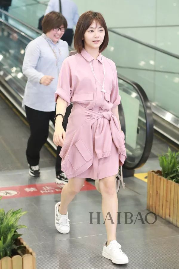 提问| 怎么穿粉色才能摆脱乡土感?她们教你穿出强大气场!