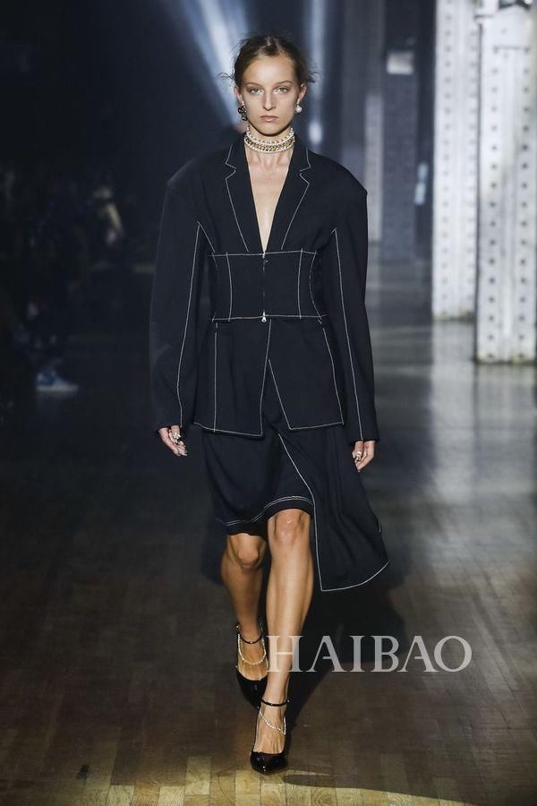 成熟优雅Mix少女甜蜜感!Adeam 2019春夏女装秀，海报网带你亲临20