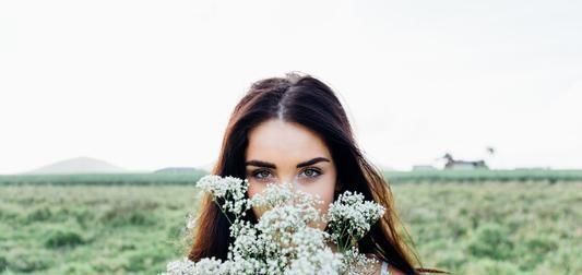  #女人#感情世界中，女人做到这四点，就是抓住男人的心