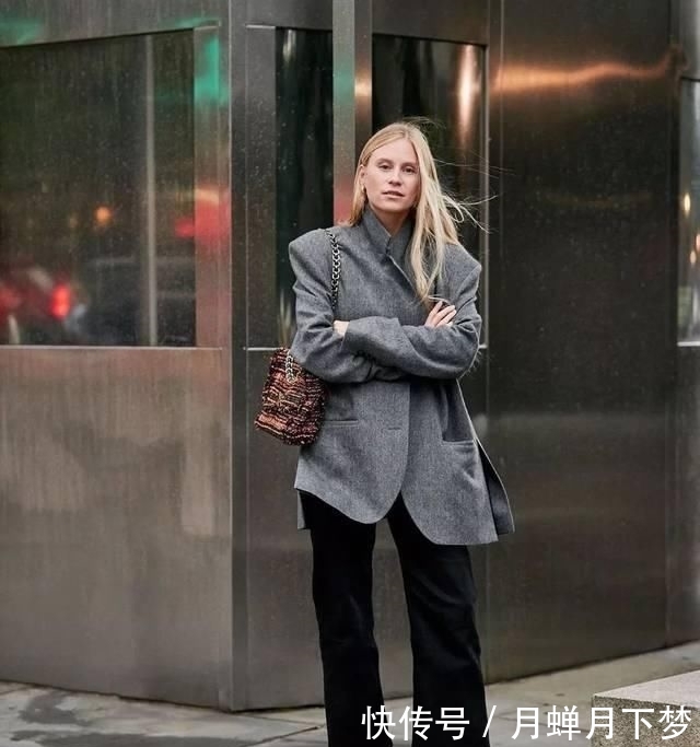  『混搭牛仔直筒裤』毛衣+直筒裤= 偷偷显瘦5斤，显高五公分，气质爆表！！！