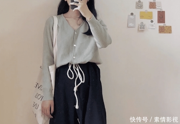 #全网#这件单品火爆全网,春天小清新的穿搭,这样穿准没错!