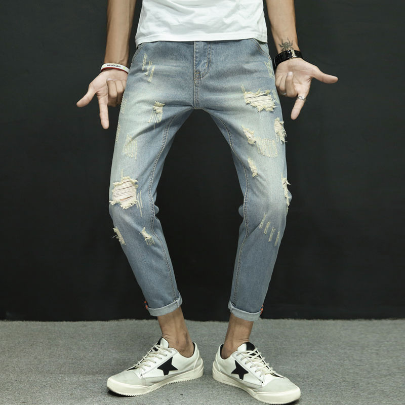 入秋后,早晚温差大,日常出门少穿短裤,试试新款小脚裤吧