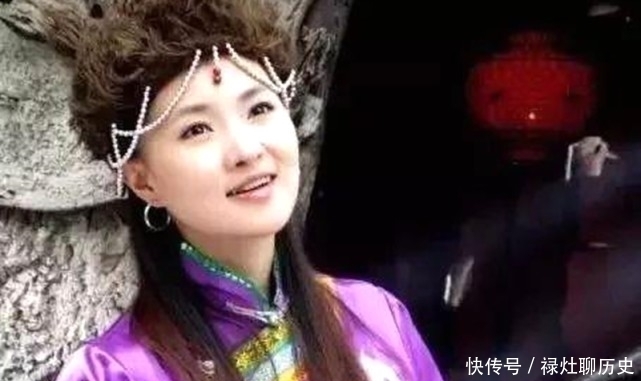  「美女」我国这个民族是人数最少的民族之一，盛产美女，但是外