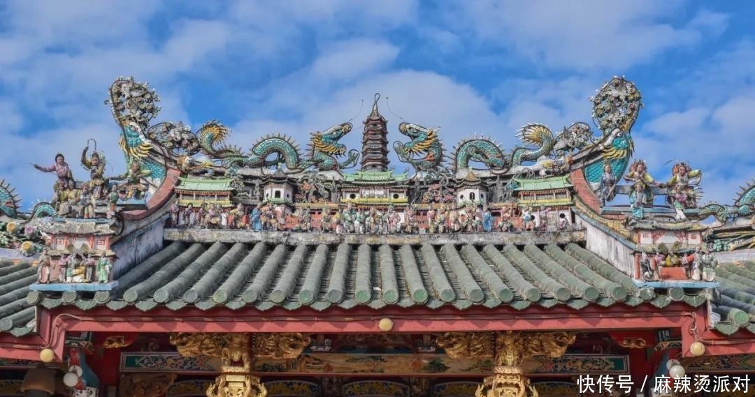 福建香火很旺盛的一座寺庙,是闽南著名的千年古刹,就在漳州