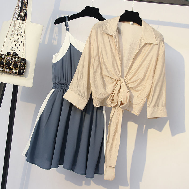 谁说太丰满穿衣不好看?我姐这样穿，简直太有女人味!迷死人了