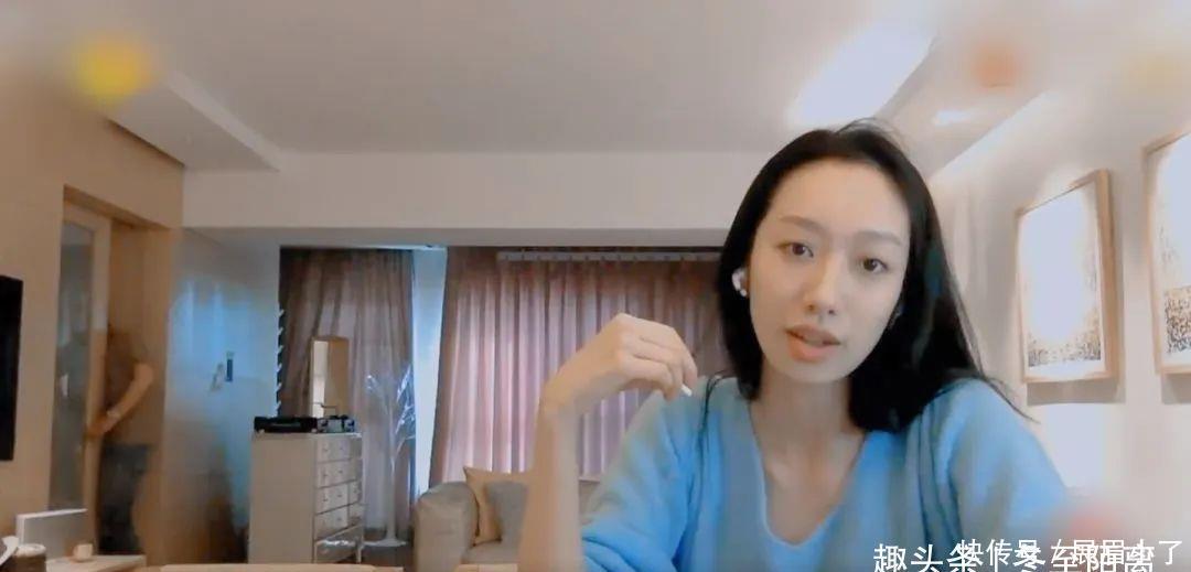 【女人】被王菲夸赞,与窦靖童同台,黄觉的妻子到底是怎样的宝藏女人?